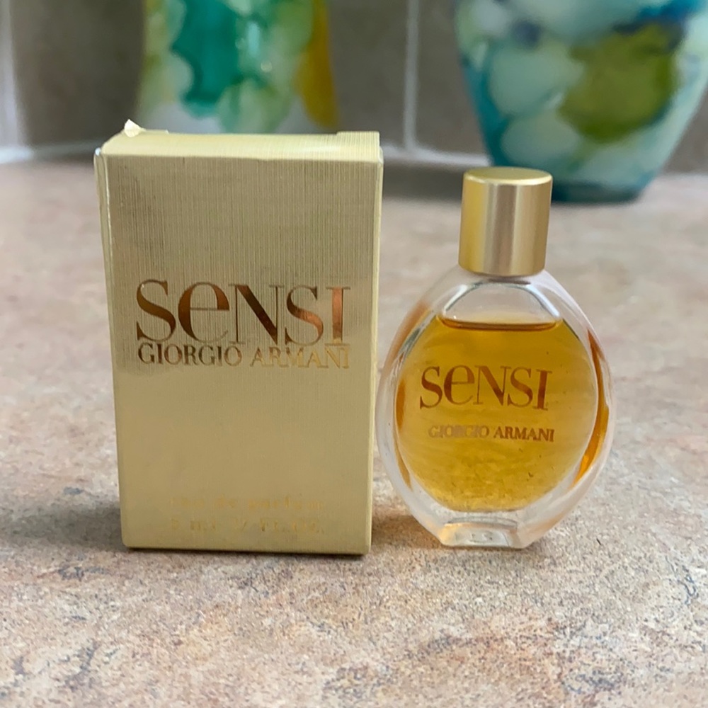 Mini fragrance bottle